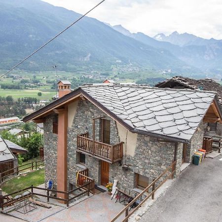Casa Alpina - Sarre Leilighet Aosta Eksteriør bilde