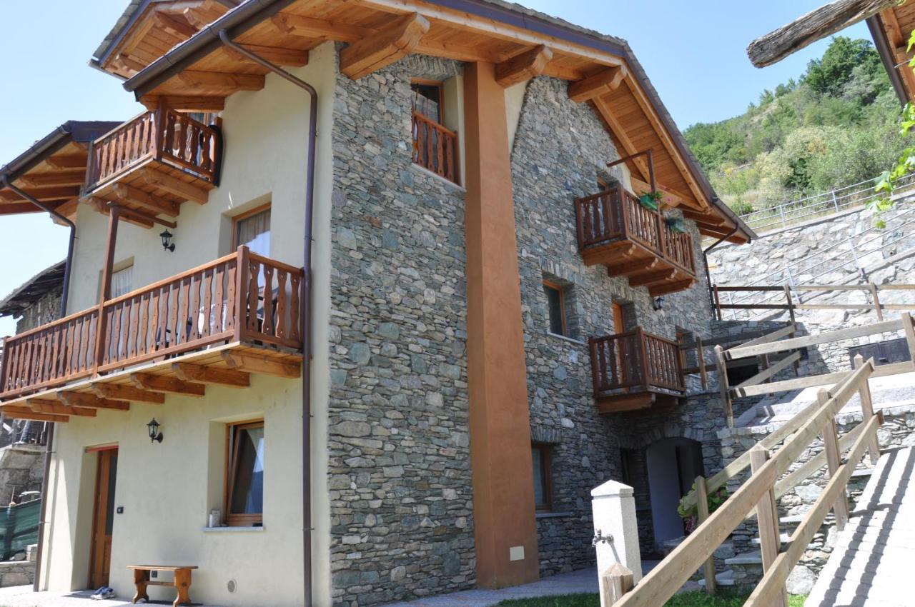 Casa Alpina - Sarre Leilighet Aosta Eksteriør bilde