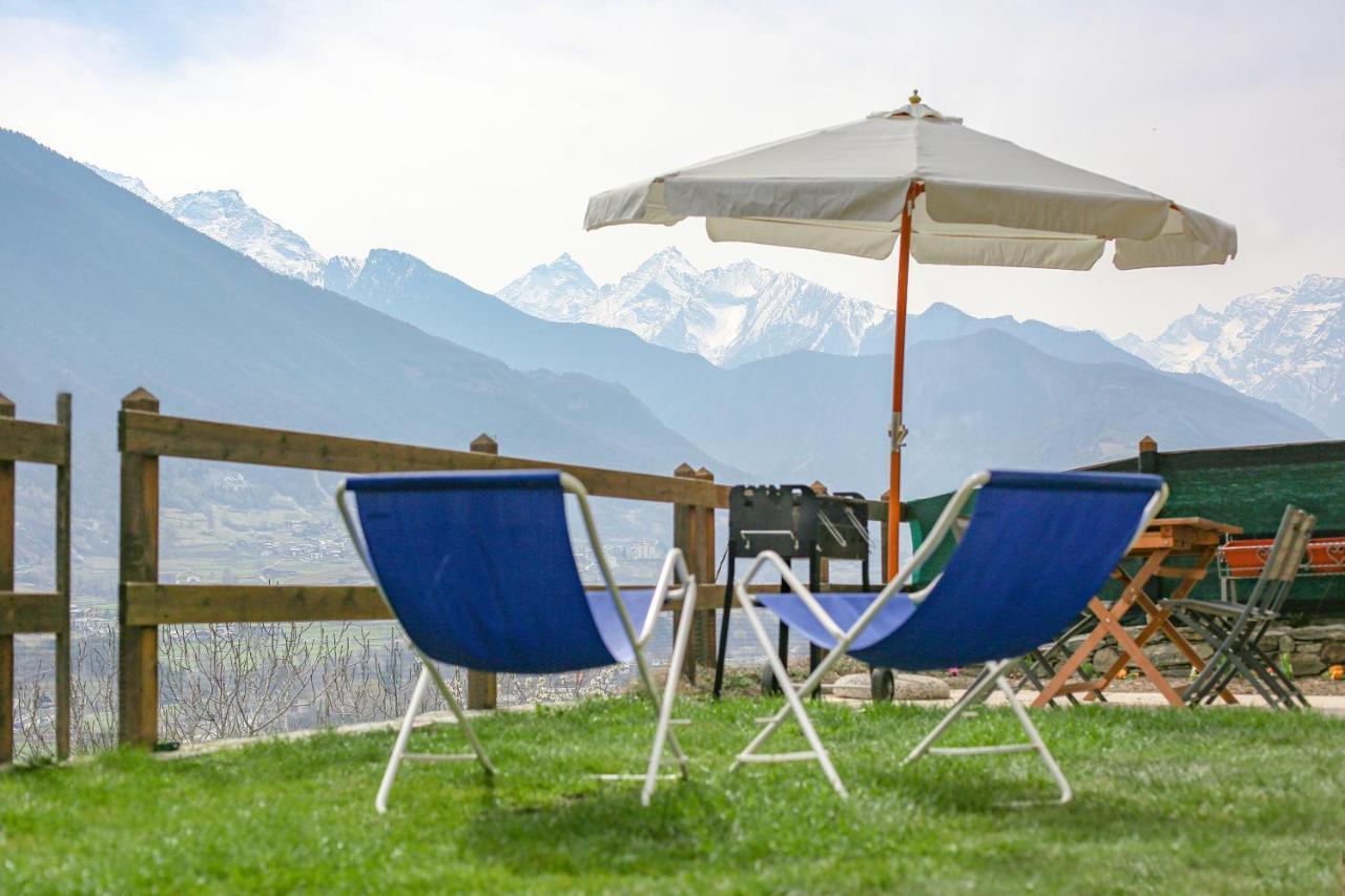 Casa Alpina - Sarre Leilighet Aosta Eksteriør bilde