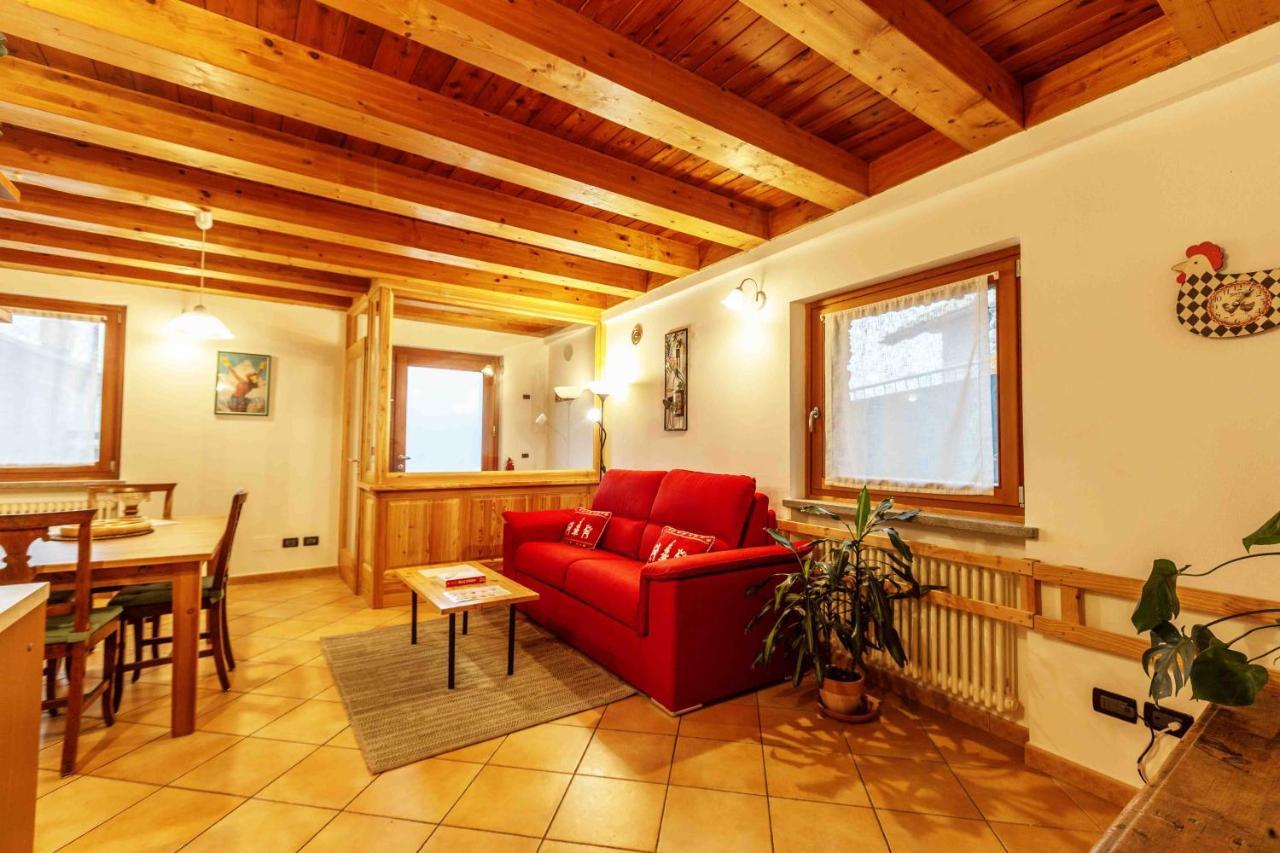 Casa Alpina - Sarre Leilighet Aosta Eksteriør bilde