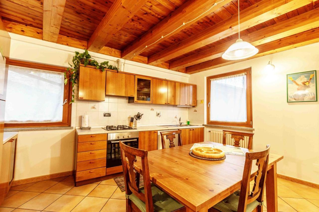 Casa Alpina - Sarre Leilighet Aosta Eksteriør bilde