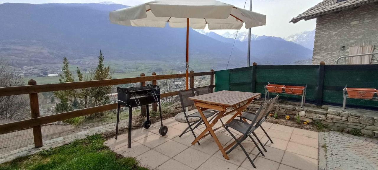 Casa Alpina - Sarre Leilighet Aosta Eksteriør bilde