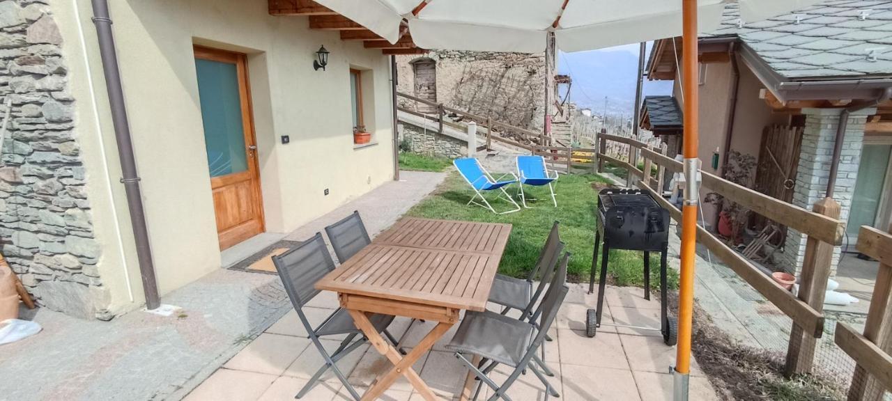 Casa Alpina - Sarre Leilighet Aosta Eksteriør bilde